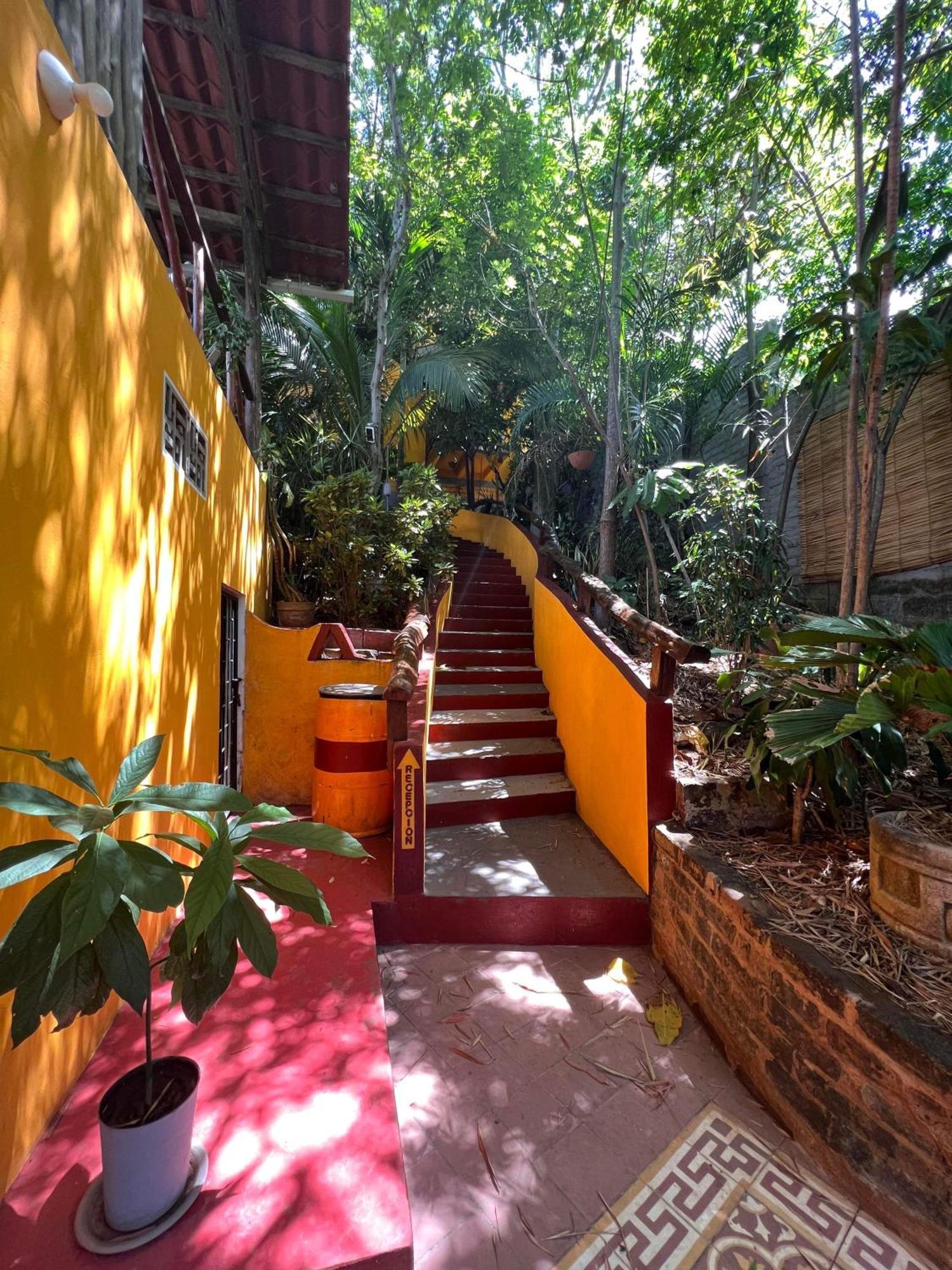 Hotel Buena Onda Backpackers San Juan del Sur Exterior foto